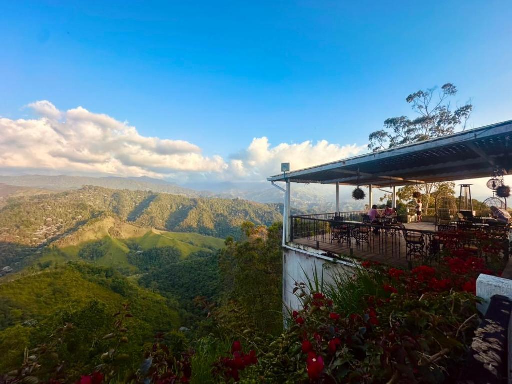 Hotel Reserva Monarca سالنتو المظهر الخارجي الصورة