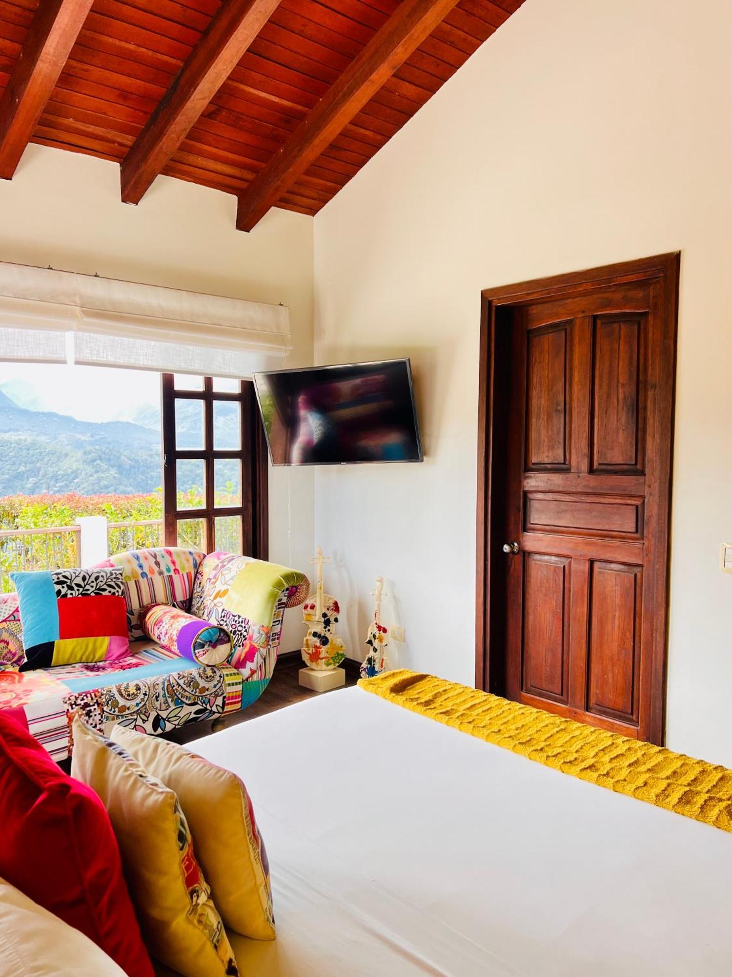 Hotel Reserva Monarca سالنتو المظهر الخارجي الصورة