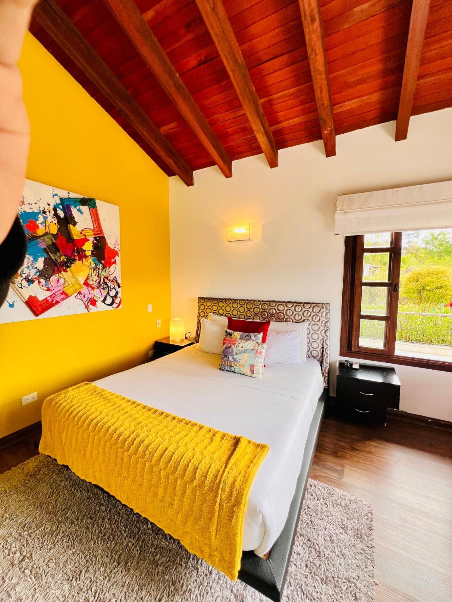 Hotel Reserva Monarca سالنتو المظهر الخارجي الصورة