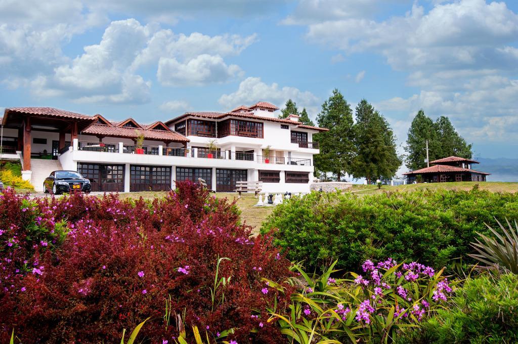 Hotel Reserva Monarca سالنتو المظهر الخارجي الصورة