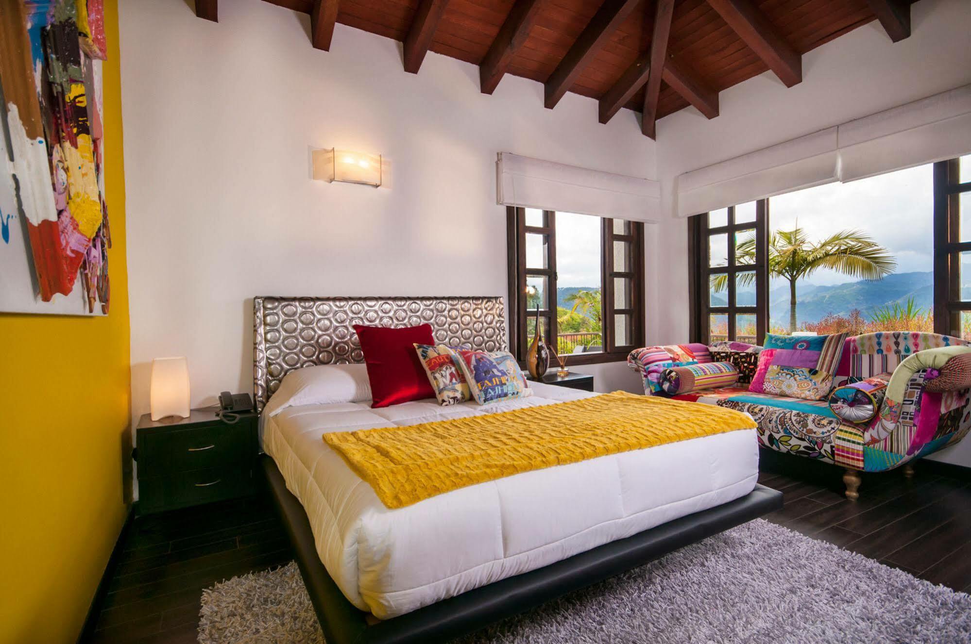 Hotel Reserva Monarca سالنتو المظهر الخارجي الصورة
